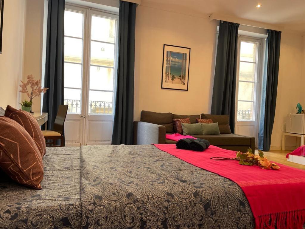 By La Rambla Rooms 巴塞罗那 外观 照片
